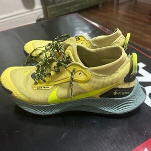 Nike Pegasus Trail 3 Gore-Tex Hiking Running Shoes Men's Size 9.5